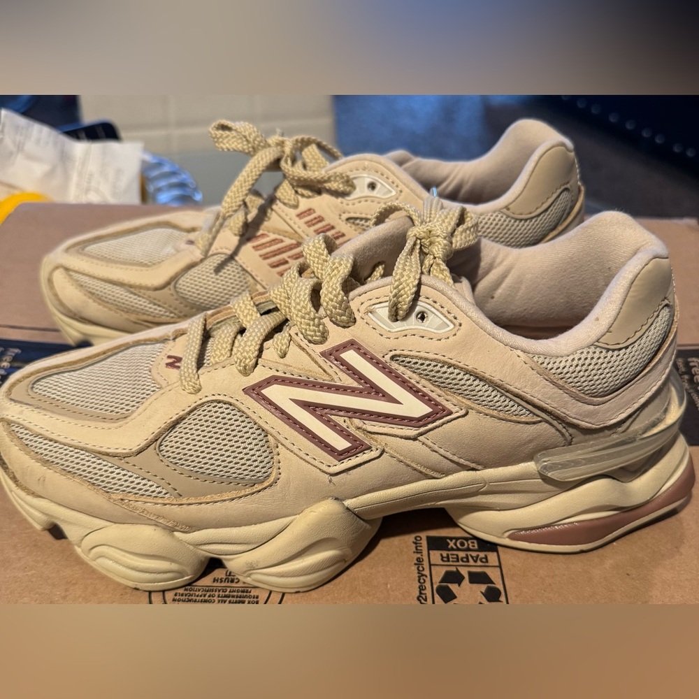 New Balance 9060 Sneakers in Bone marrow